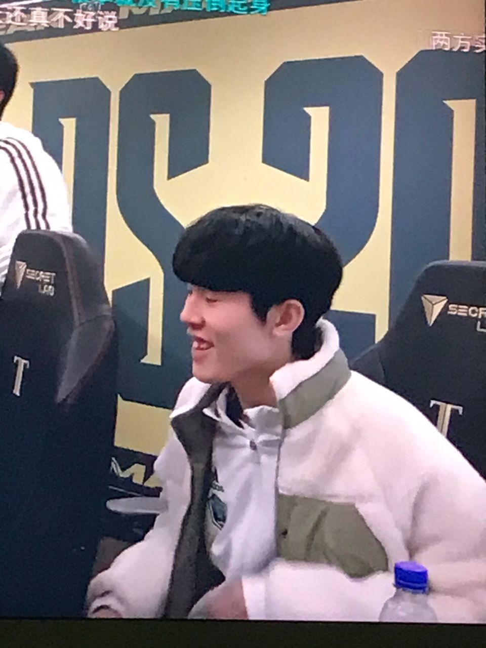 威少拒绝湖人，国王豪掷700万招募，雄鹿愿出1000万续约