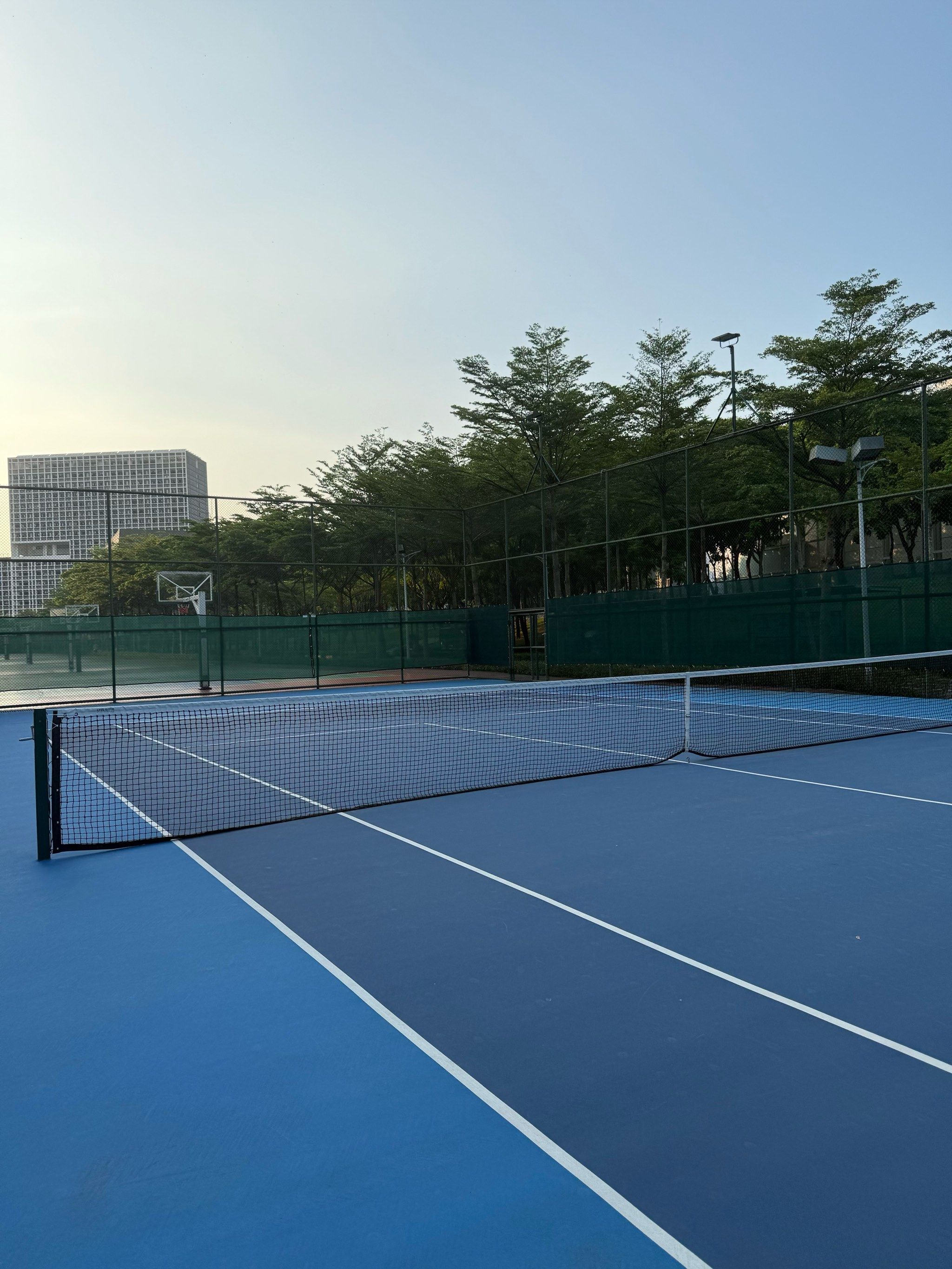 店内布局充 店内布局充