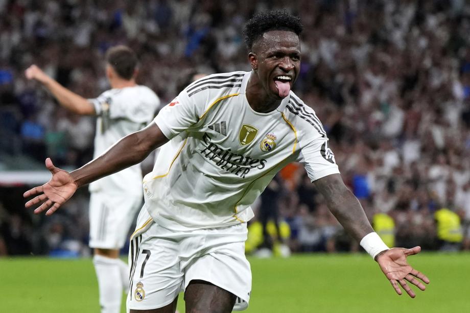 续在他的职 续在他的职