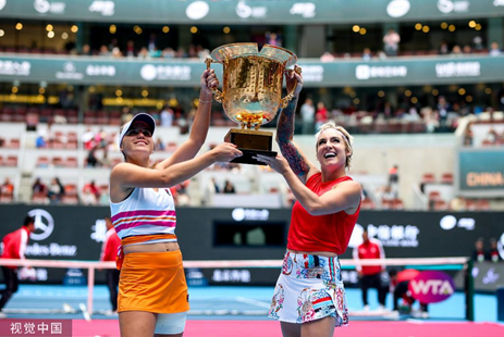 乒乓球选手 乒乓球选手