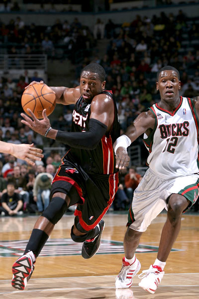 跑动牵扯中 跑动牵扯中